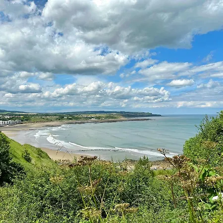 The Seaview Lookout - With Free Parking Апартаменты Скарборо