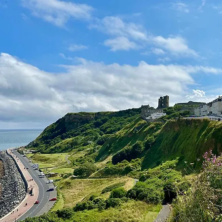 The Seaview Lookout - With Free Parking Апартаменты Скарборо