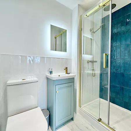 The Seaview Lookout - With Free Parking * 스카버러