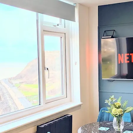 아파트 The Seaview Lookout - With Free Parking