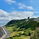 The Seaview Lookout - With Free Parking 公寓 斯卡伯勒