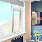 公寓 The Seaview Lookout - With Free Parking
